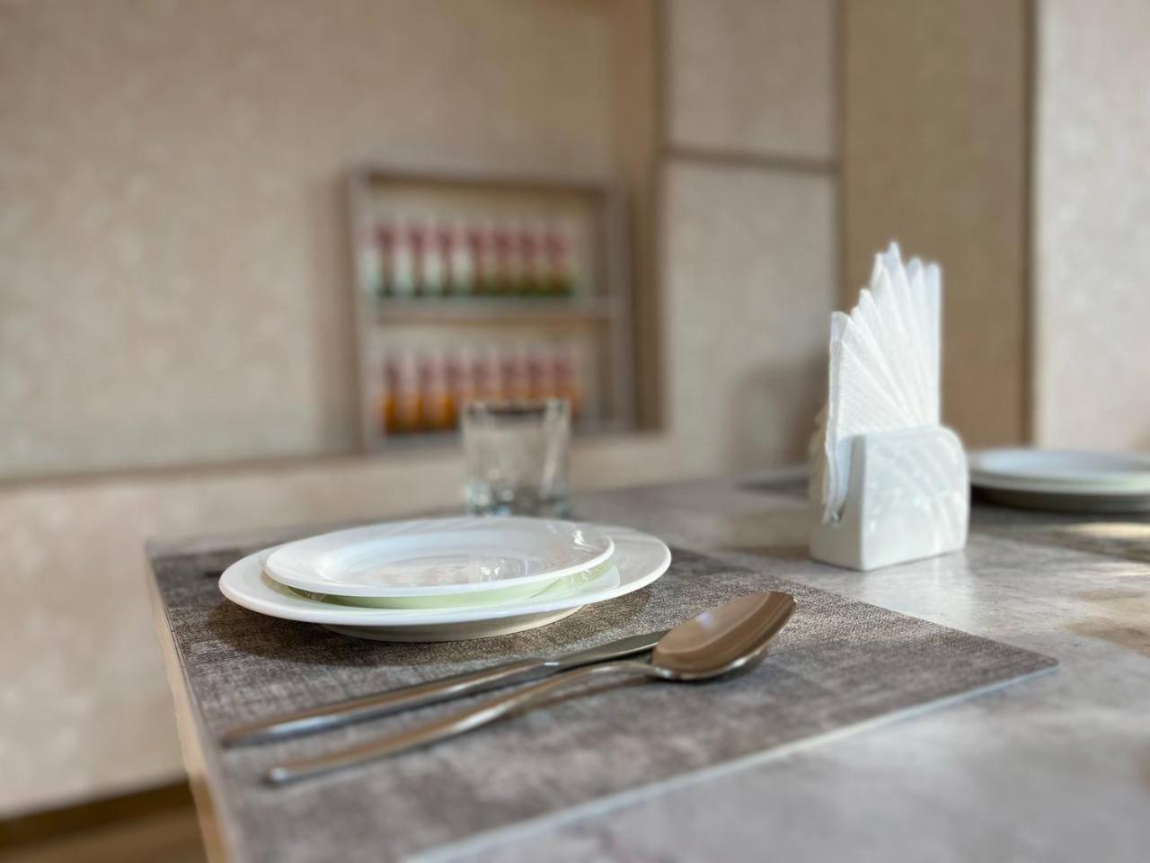 Aks Hotel Tashkent Ngoại thất bức ảnh