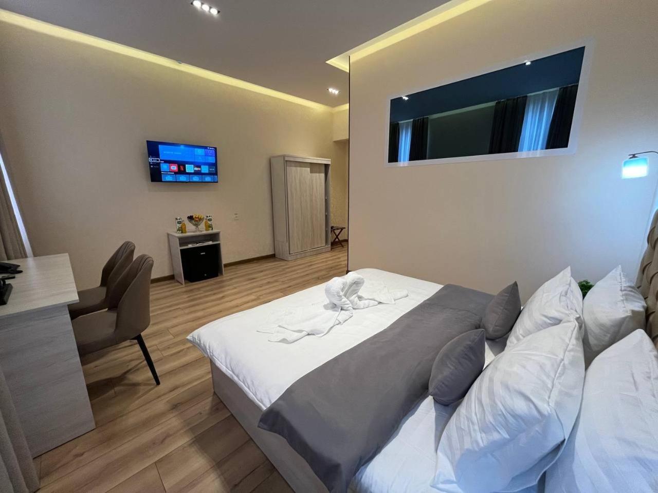 Aks Hotel Tashkent Ngoại thất bức ảnh
