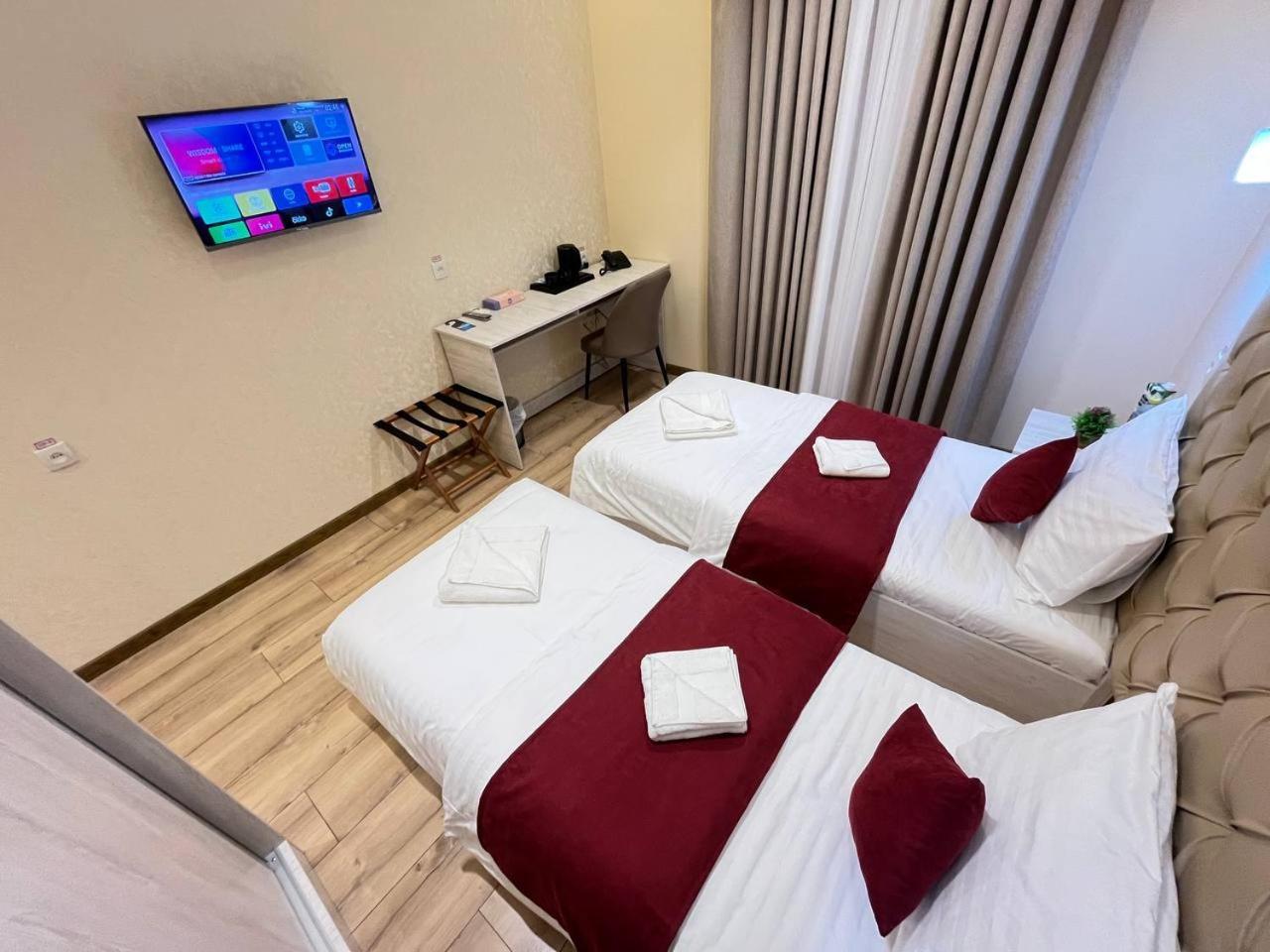 Aks Hotel Tashkent Ngoại thất bức ảnh