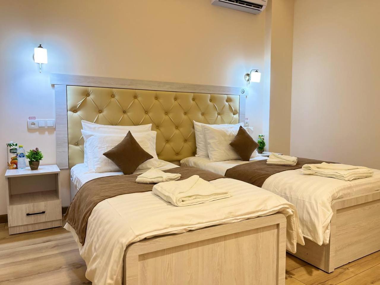 Aks Hotel Tashkent Ngoại thất bức ảnh