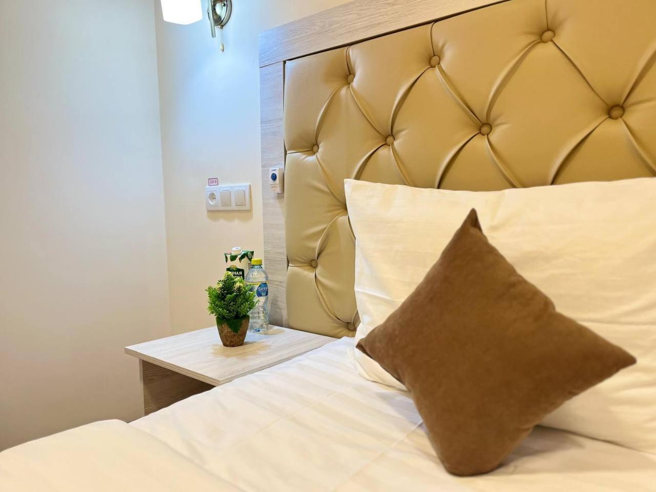 Aks Hotel Tashkent Ngoại thất bức ảnh